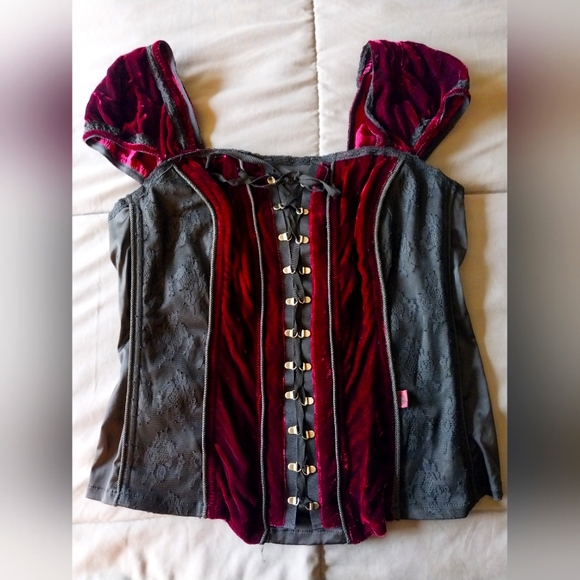 Tripp nyc Tops - Vintage Tripp nyc Y2K black lace & burgundy velvet corset top
